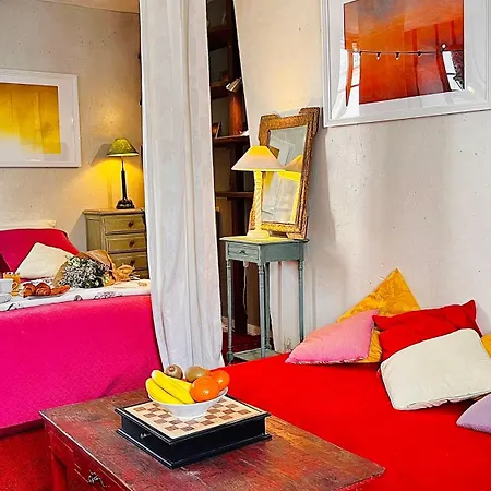 Romantic - Hyper Center - Quiet - Bright *